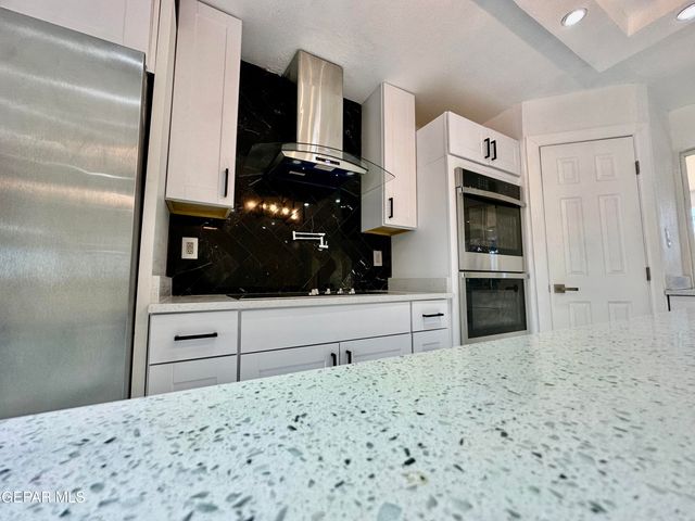 6332 EL RISCO Street, El Paso, TX 79912