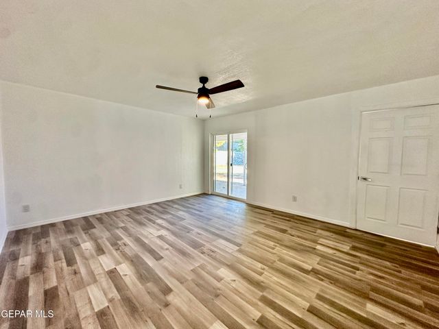 6332 EL RISCO Street, El Paso, TX 79912