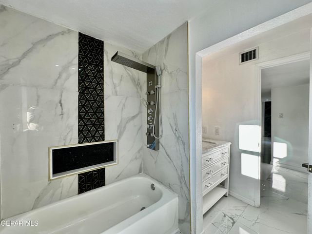 6332 EL RISCO Street, El Paso, TX 79912