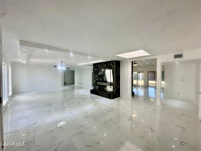 6332 EL RISCO Street, El Paso, TX 79912