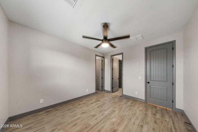12539 W TUCKEY Lane, Glendale, AZ 85307