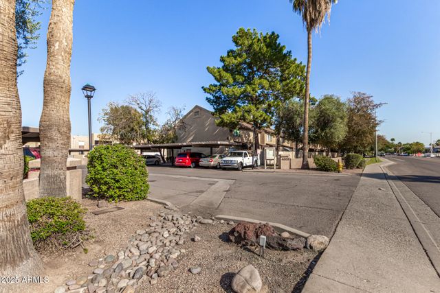 4608 W MARYLAND Avenue 130, Glendale, AZ 85301