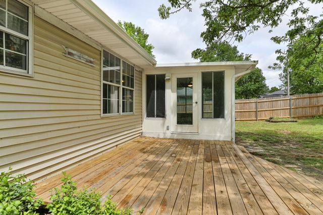714 S Rice Street, Nixa, MO 65714