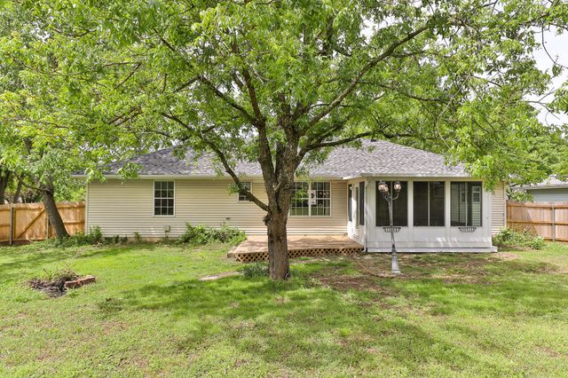 714 S Rice Street, Nixa, MO 65714
