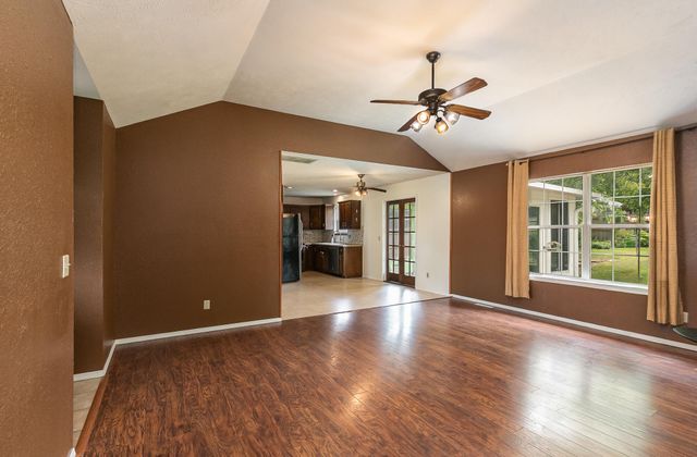 714 S Rice Street, Nixa, MO 65714