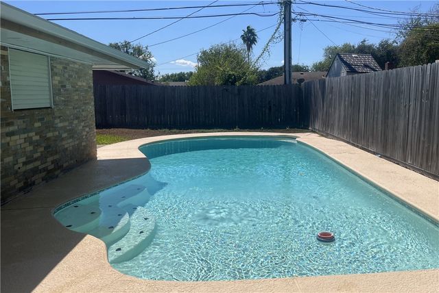 4645 Cobblestone, Corpus Christi, TX 78411