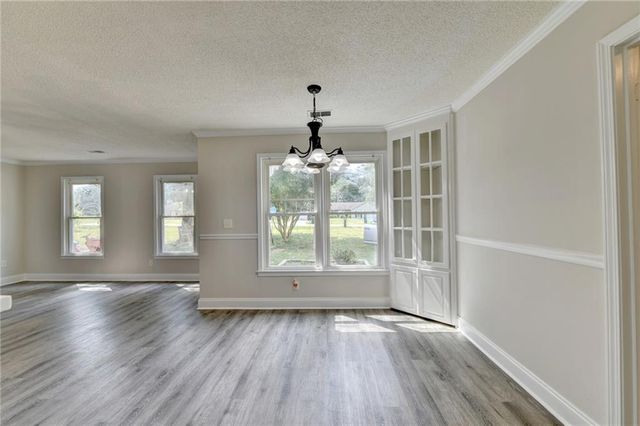 2725 Milton Bryan Drive, Loganville, GA 30052