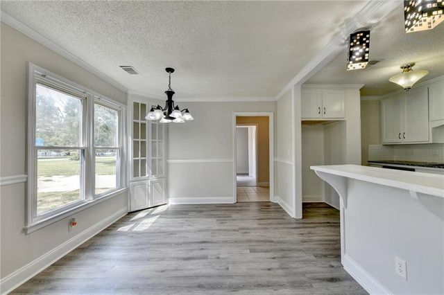 2725 Milton Bryan Drive, Loganville, GA 30052