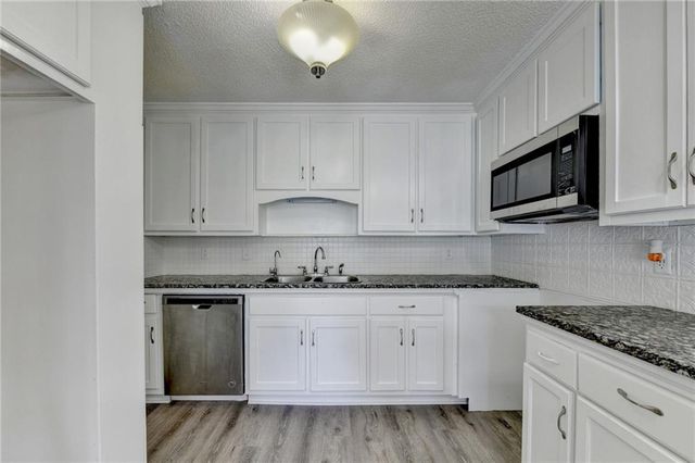 2725 Milton Bryan Drive, Loganville, GA 30052