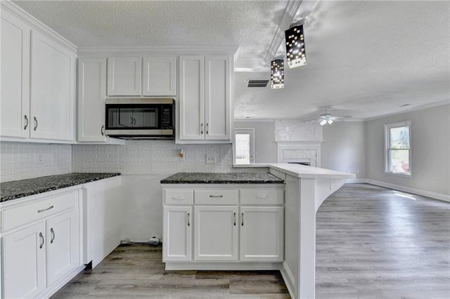 2725 Milton Bryan Drive, Loganville, GA 30052