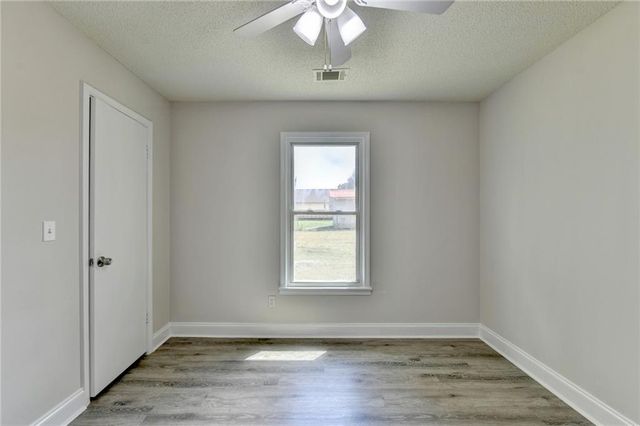 2725 Milton Bryan Drive, Loganville, GA 30052