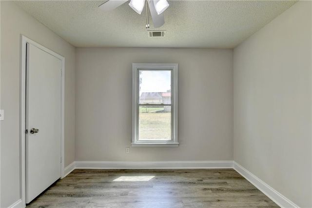 2725 Milton Bryan Drive, Loganville, GA 30052