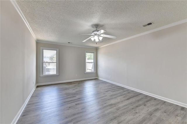 2725 Milton Bryan Drive, Loganville, GA 30052