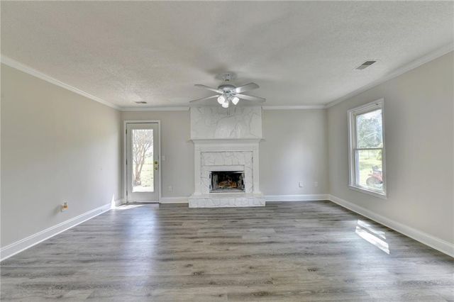 2725 Milton Bryan Drive, Loganville, GA 30052