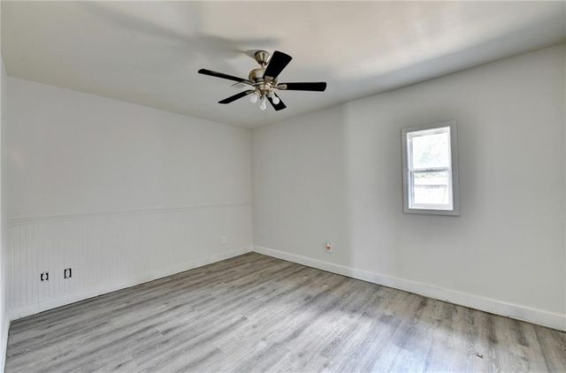 2725 Milton Bryan Drive, Loganville, GA 30052