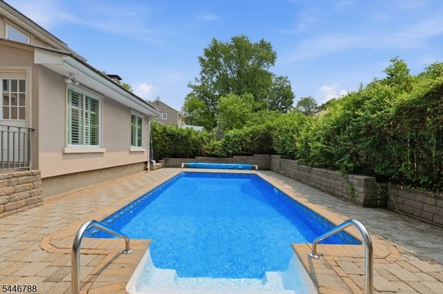 17 Westland Rd, Verona Twp., NJ 07044