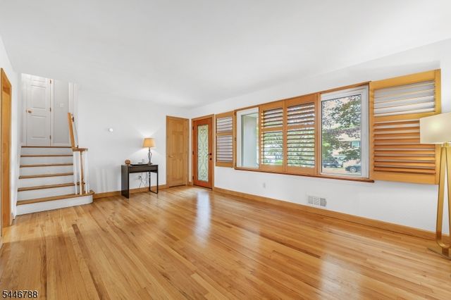 17 Westland Rd, Verona Twp., NJ 07044