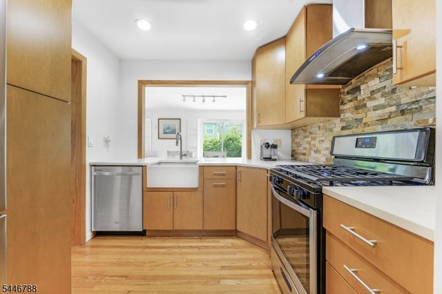 17 Westland Rd, Verona Twp., NJ 07044