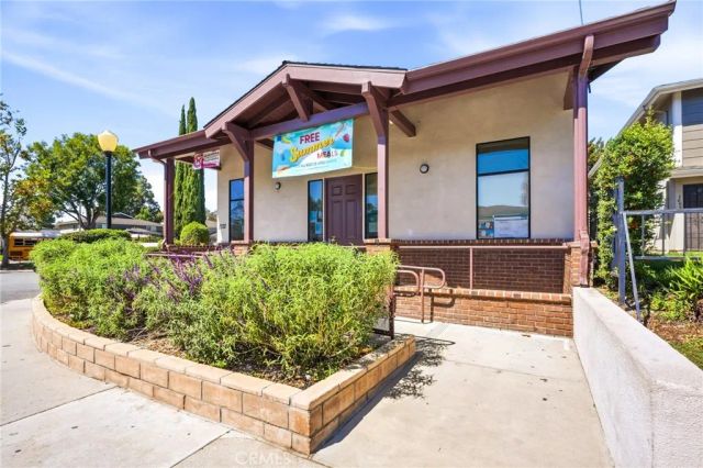 1663 Calle Diamonte, Newbury Park, CA 91320
