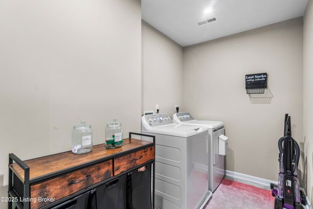 116 Strawberry Field Dr, Mt Washington, KY 40047