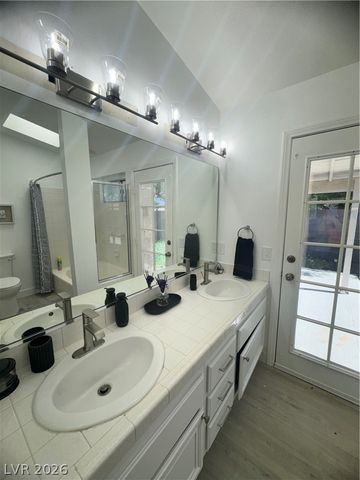 212 Pocahontas Court, Henderson, NV 89074