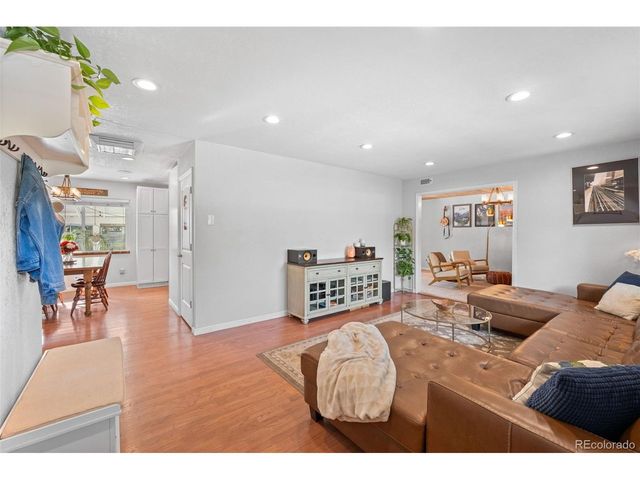 3275 S Raleigh St, Denver, CO 80236