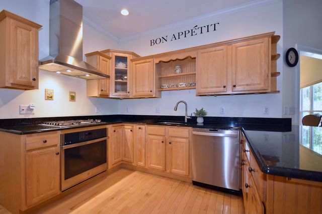 52 Bayden Path, Plymouth, MA 02360