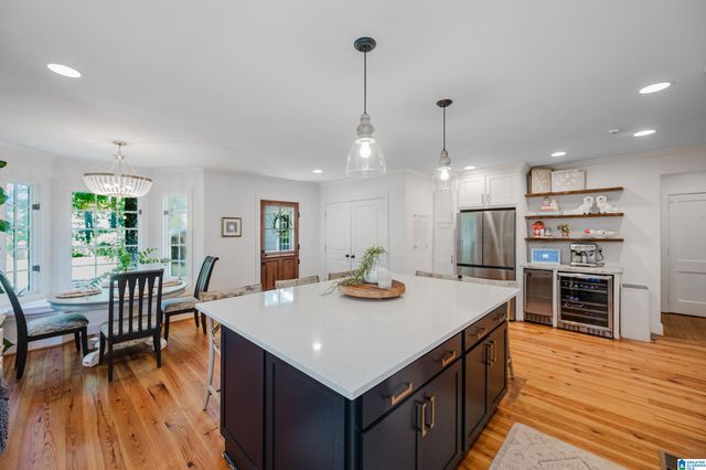 105 LAKE STREET, Trussville, AL 35173