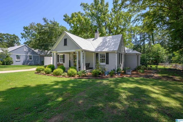 105 LAKE STREET, Trussville, AL 35173