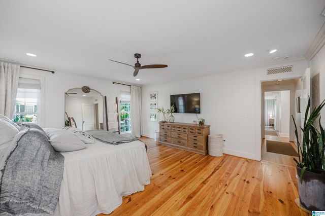 105 LAKE STREET, Trussville, AL 35173