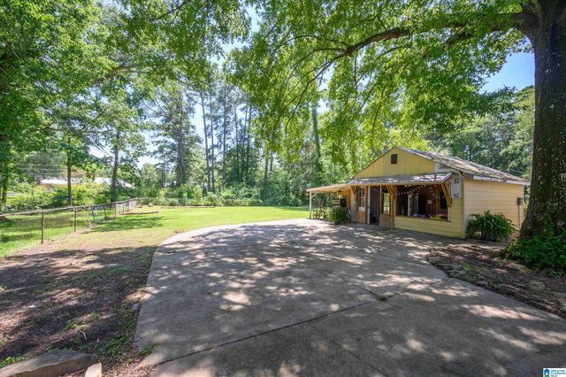 105 LAKE STREET, Trussville, AL 35173
