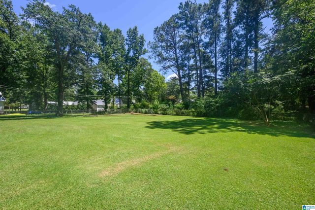 105 LAKE STREET, Trussville, AL 35173