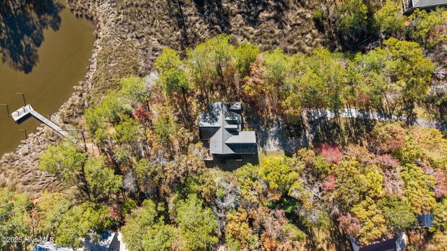 625 Plantation Parkway, Oriental, NC 28571