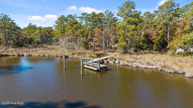 625 Plantation Parkway, Oriental, NC 28571