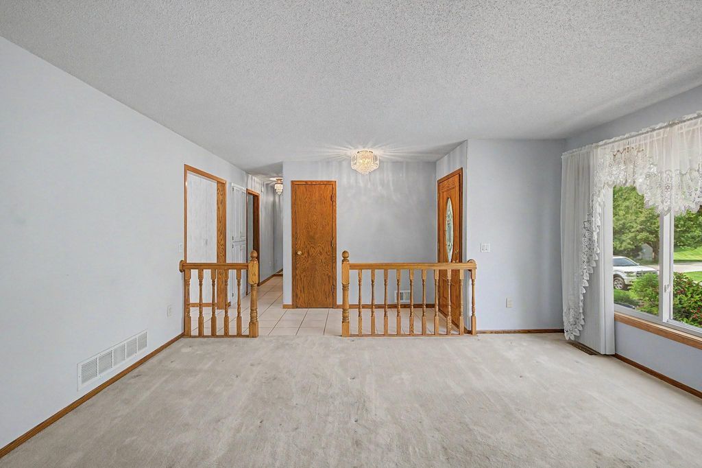 13901 92nd Place N, Maple Grove, MN 55369 — photo 4