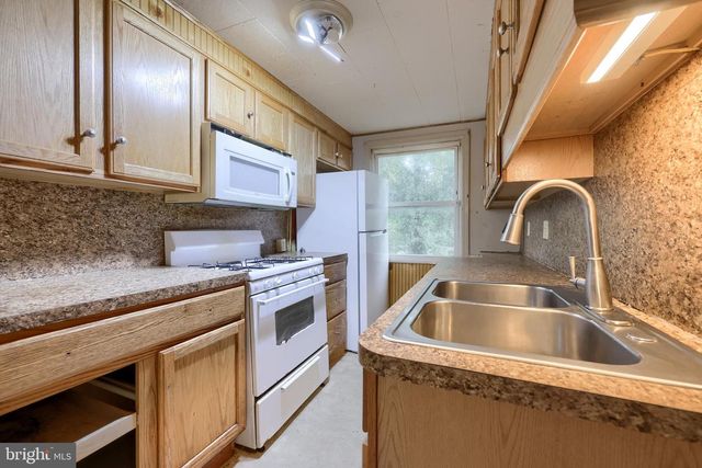 2314 KENSINGTON ST, Harrisburg, PA 17104