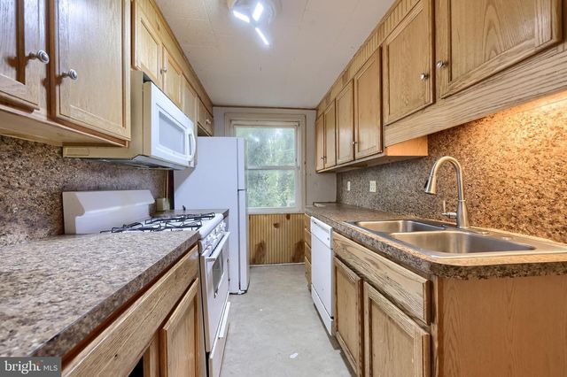 2314 KENSINGTON ST, Harrisburg, PA 17104