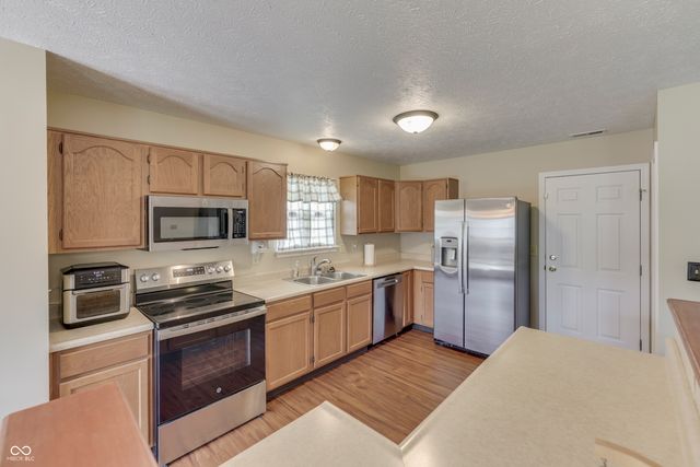 3335 Mechanicsburg Drive, Indianapolis, IN 46227