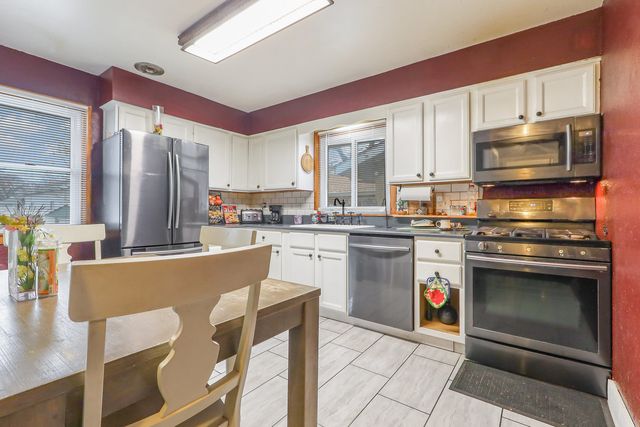 1404 Clara Avenue, Joliet, IL 60435