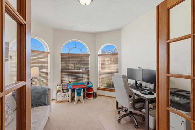 9812 Karak Road NE, Albuquerque, NM 87122