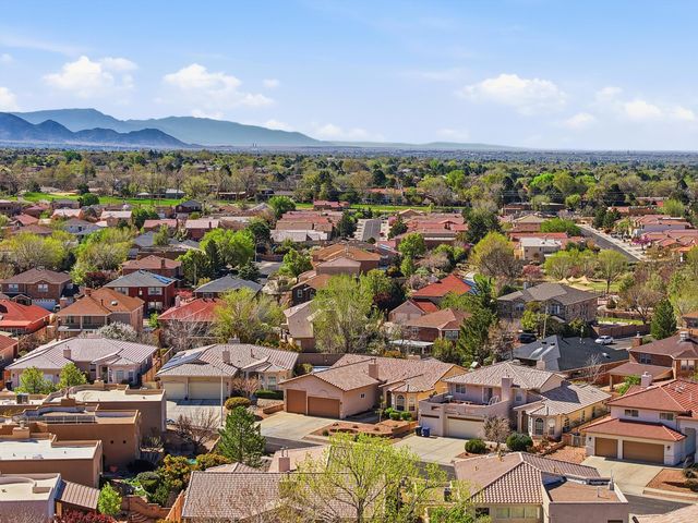 9812 Karak Road NE, Albuquerque, NM 87122