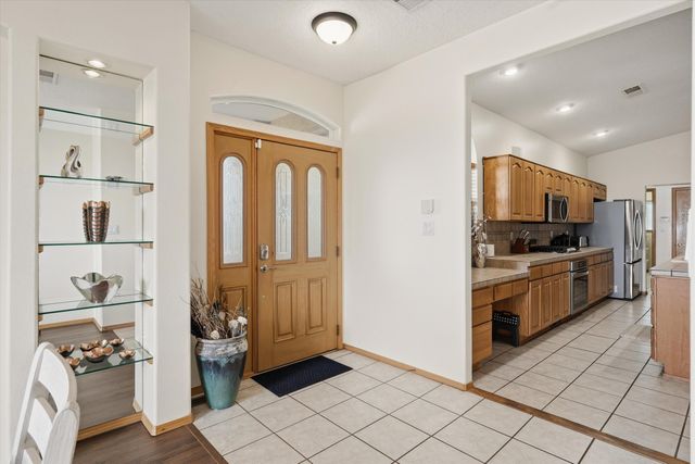 9812 Karak Road NE, Albuquerque, NM 87122