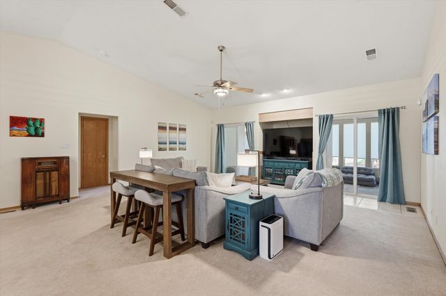 9812 Karak Road NE, Albuquerque, NM 87122