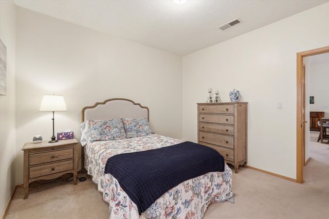 9812 Karak Road NE, Albuquerque, NM 87122