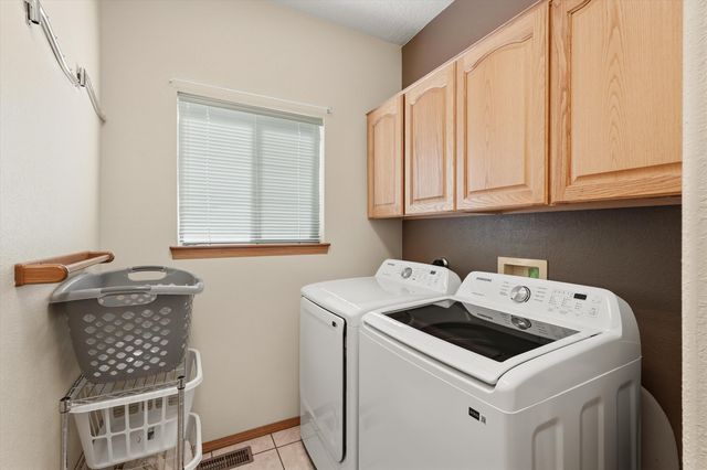 9812 Karak Road NE, Albuquerque, NM 87122