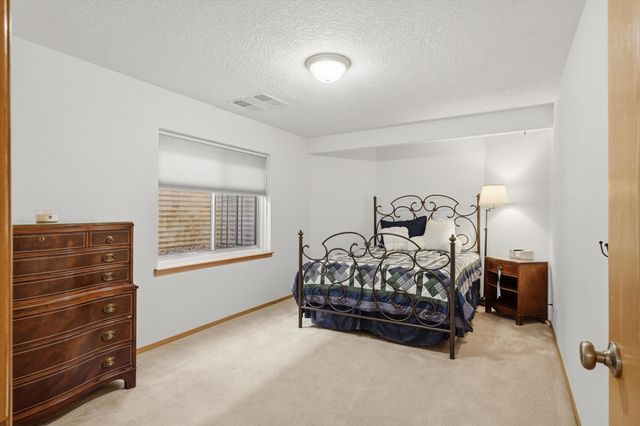 9812 Karak Road NE, Albuquerque, NM 87122