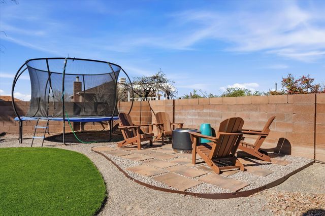 9812 Karak Road NE, Albuquerque, NM 87122