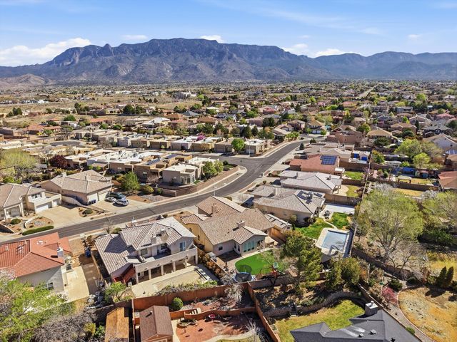 9812 Karak Road NE, Albuquerque, NM 87122