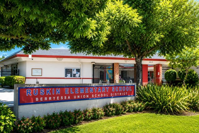2789 Sierra Village Court, San Jose, CA 95132