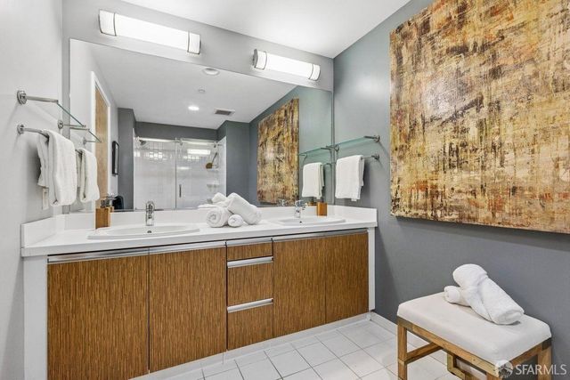 5900 3rd Street 2406, San Francisco, CA 94124